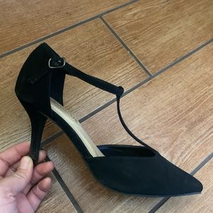 Classic vintage t strap pointed heels